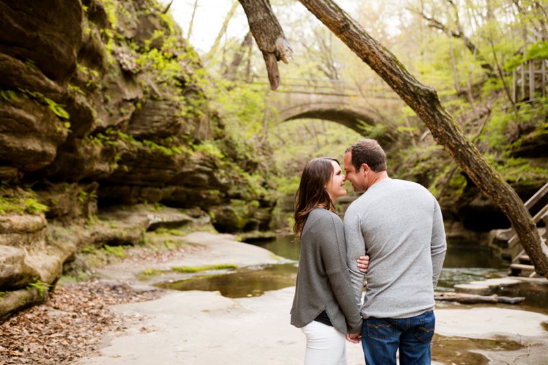 Starved Rock Engagement Session | Starved Rock Engagement Photos | What to Wear for an Engagement Session |  Caitlin & Luke Photography | Waterfall Engagement Session | Illinois Wedding Photographer | Bloomington Normal Wedding Photographer | Central Illinois Wedding Photographer