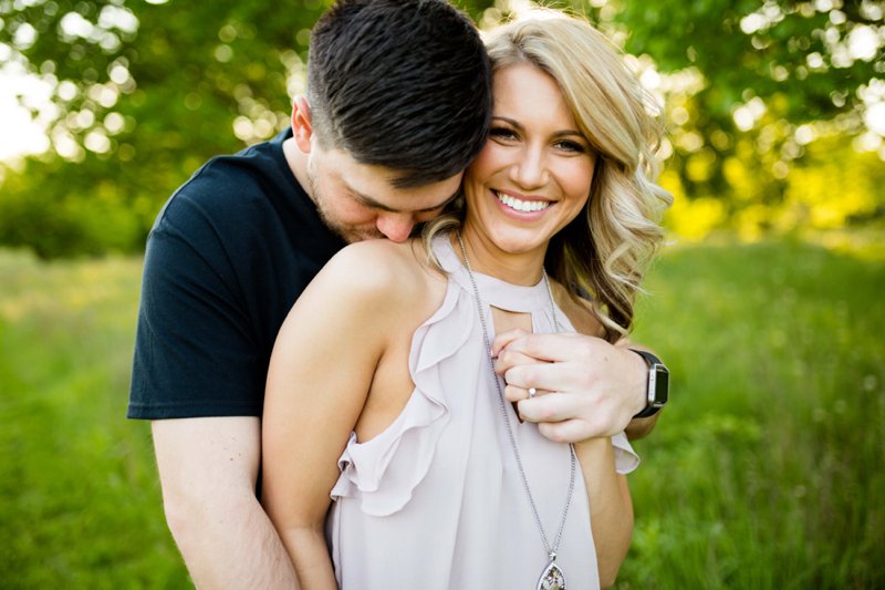 Donovan Park Engagement Session | Peoria Engagement Photos | What to Wear for an Engagement Session | Caitlin & Luke Photography | Sunset Engagement Session | Illinois Wedding Photographer | Bloomington Normal Wedding Photographer | Peoria Wedding Photographer | Central Illinois Wedding Photographer