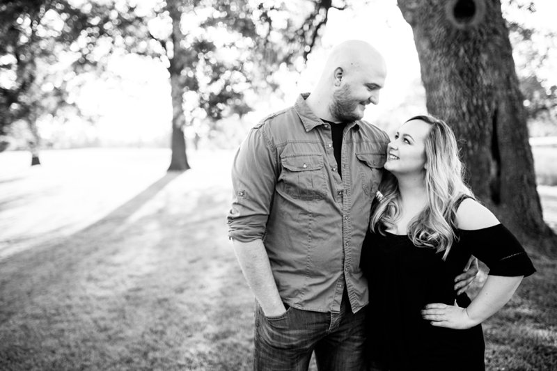 Donovan Park Engagement Session | Peoria Engagement Photos | What to Wear for an Engagement Session | Caitlin & Luke Photography | Sunset Engagement Session | Illinois Wedding Photographer | Bloomington Normal Wedding Photographer | Peoria Wedding Photographer | Central Illinois Wedding Photographer