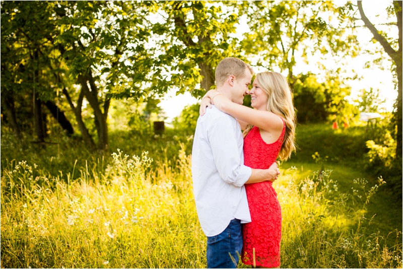 Bloomington Wedding Photographer, Champaign Wedding Photographer, What to Wear For Your Engagement Session_1177.jpg