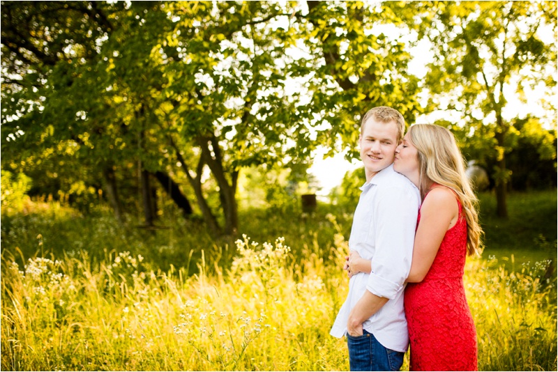 Bloomington Wedding Photographer, Champaign Wedding Photographer, What to Wear For Your Engagement Session_1183.jpg