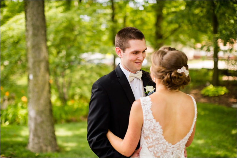 Bloomington Wedding Photographer, Champaign Wedding Photographer, What to Wear For Your Engagement Session_1242.jpg