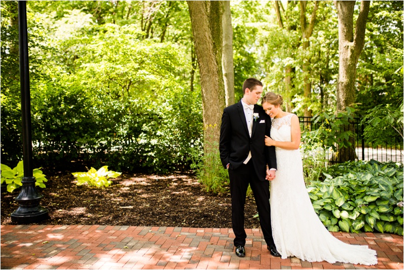 Bloomington Wedding Photographer, Champaign Wedding Photographer, What to Wear For Your Engagement Session_1274.jpg