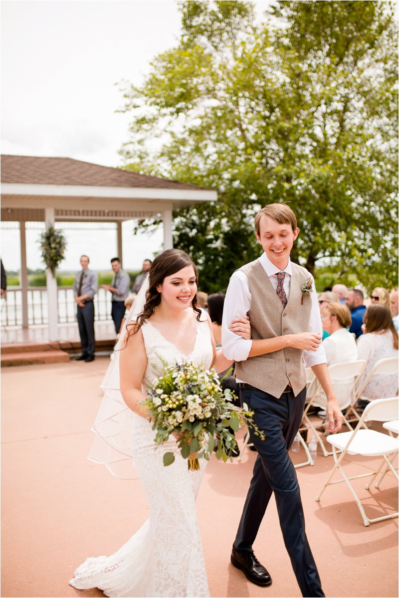 Mackinaw Valley Winery Wedding, Illinois Wedding Photographer. Bloomington Wedding Photographer