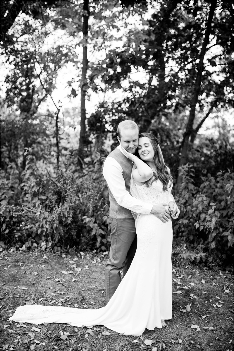 Illinois Wedding Photographer, Peoria Wedding Photographer, Donavan Park Engagement Photos_2590.jpg