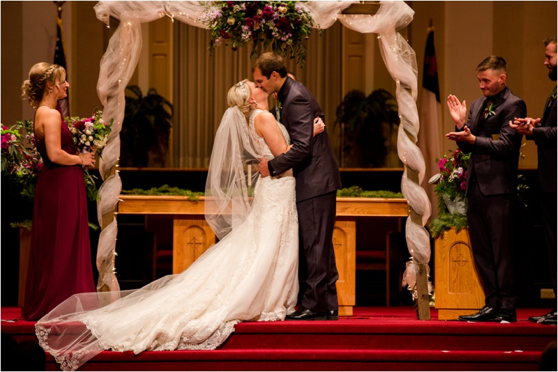 Illinois Wedding Photographer, Bloomington Wedding Photographer, Clinton Country Club Wedding Photos_3628.jpg