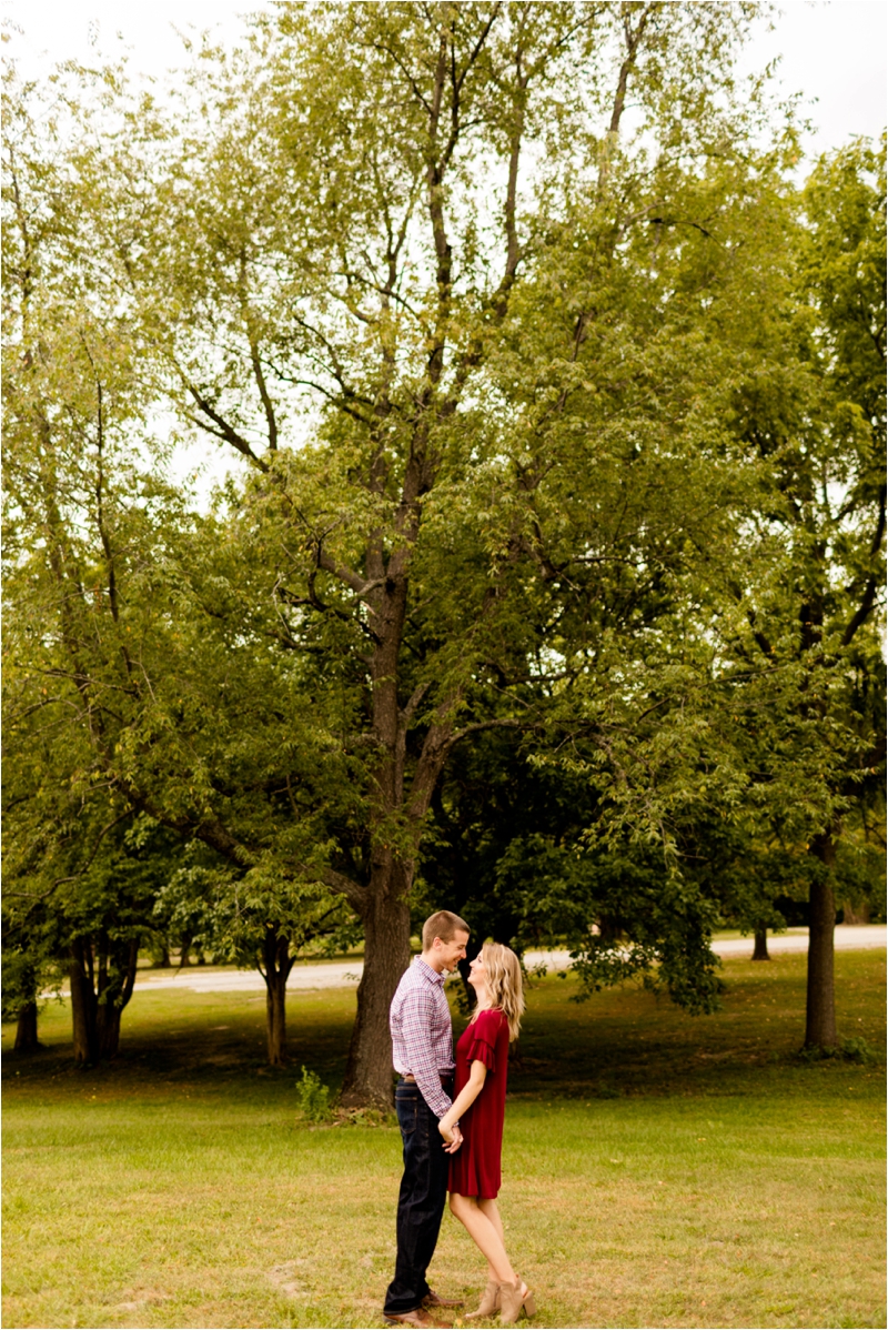Bloomington-Illinois-Wedding-Photographer-Evergreen-Lake-Engagement-Photos-Bloomington-Illinois-Engagement-Photos_7266.jpg