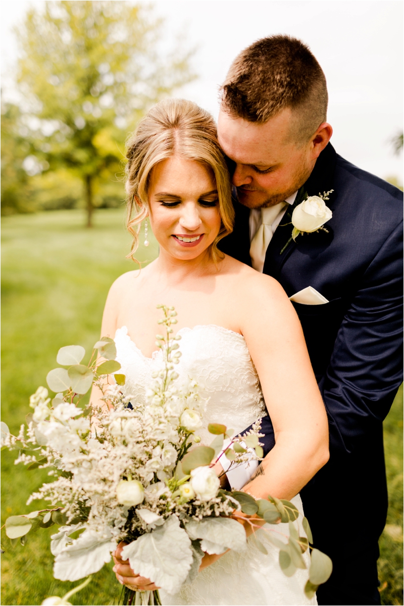 Caitlin and Luke Photography, Illinois Wedding Photographers, Chicago Wedding Photographers, Illinois Husband and Wife Wedding Photography Team_9149.jpg