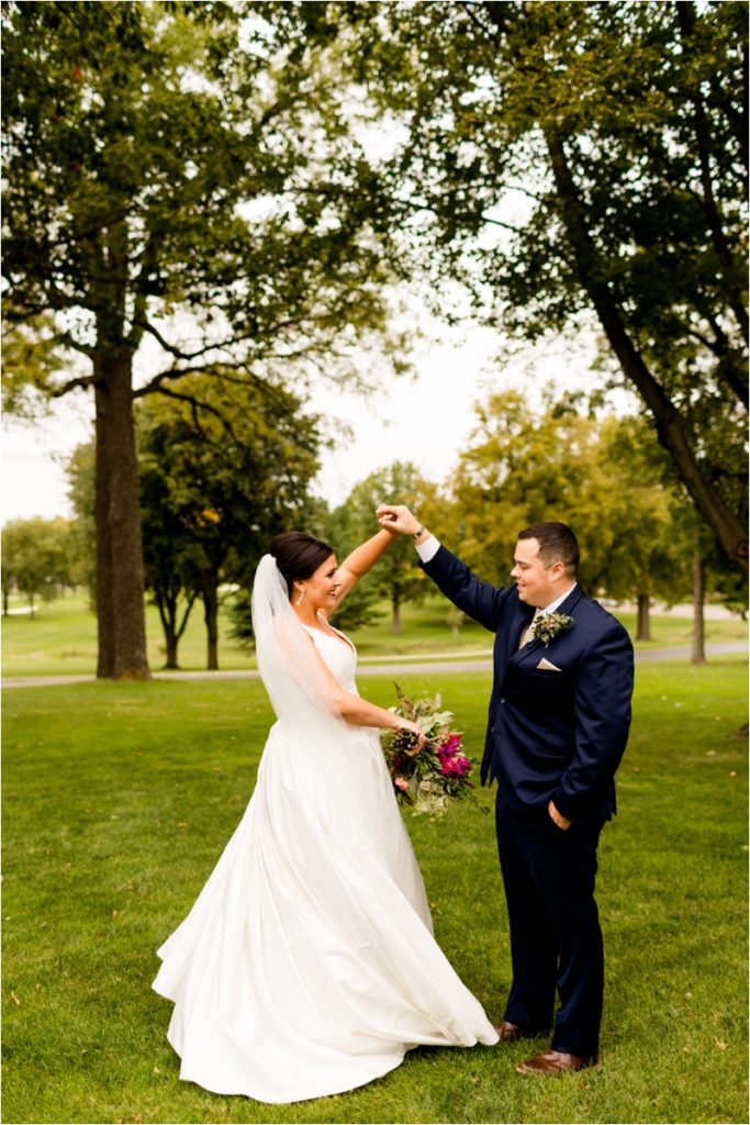 Caitlin-and-Luke-Photography-Illinois-Wedding-Photographers-Chicago-Wedding-Photographers-Illinois-Husband-and-Wife-Wedding-Photography-Team_9176-683x1024 Photo Positions for Couples: A Complete Guide to Capturing Authentic Connection