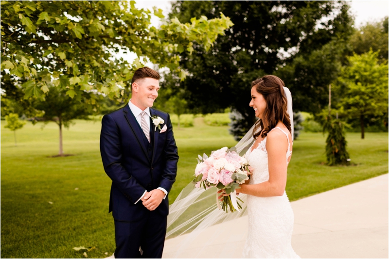 Caitlin and Luke Photography, Illinois Wedding Photographers, Chicago Wedding Photographers, Illinois Husband and Wife Wedding Photography Team_9183.jpg
