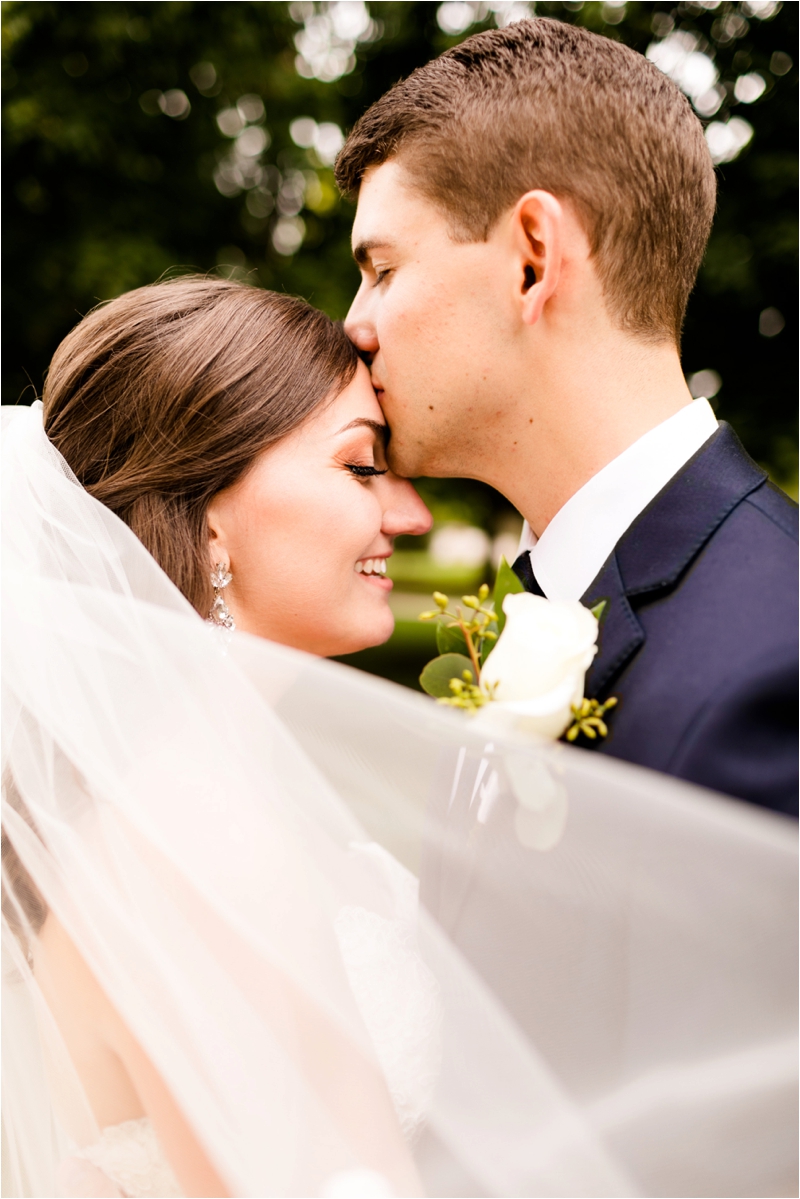 Caitlin and Luke Photography, Illinois Wedding Photographers, Chicago Wedding Photographers, Illinois Husband and Wife Wedding Photography Team_9279.jpg