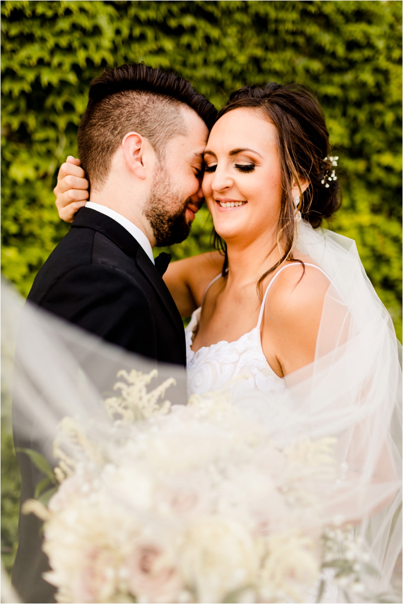 Caitlin and Luke Photography, Illinois Wedding Photographers, Chicago Wedding Photographers, Illinois Husband and Wife Wedding Photography Team_9280.jpg