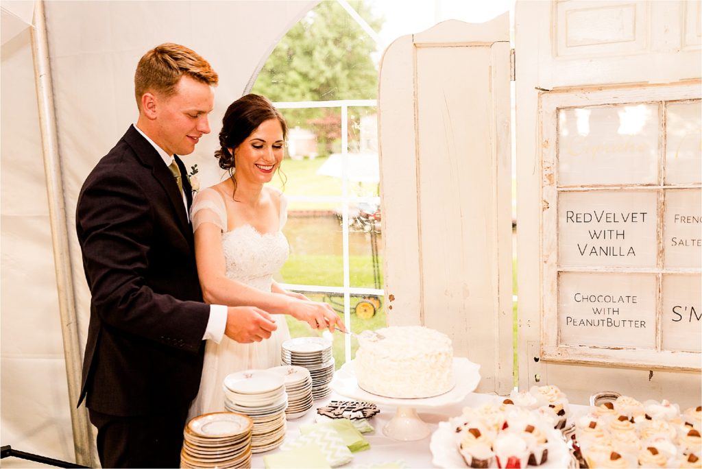 Bloomington Illinois Wedding Photographer, Champaign Illinois Wedding Photographer, Lincoln Memorial Gardens Wedding Photos