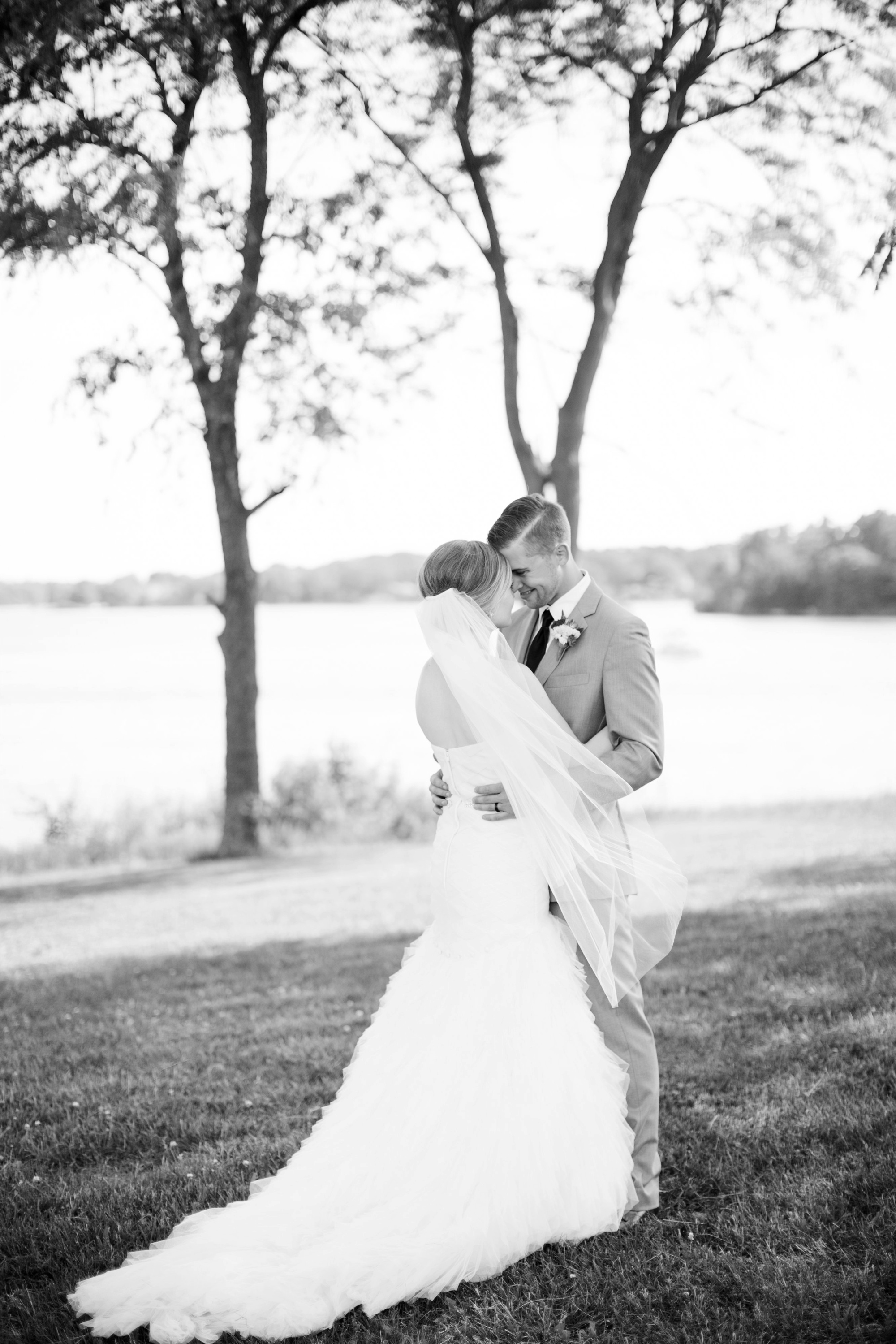 Caitlin and Luke Photography, Bloomington Normal Wedding Photographers, Illinois Wedding Photographers, Illinois Husband and Wife Wedding Photography Team_0332.jpg