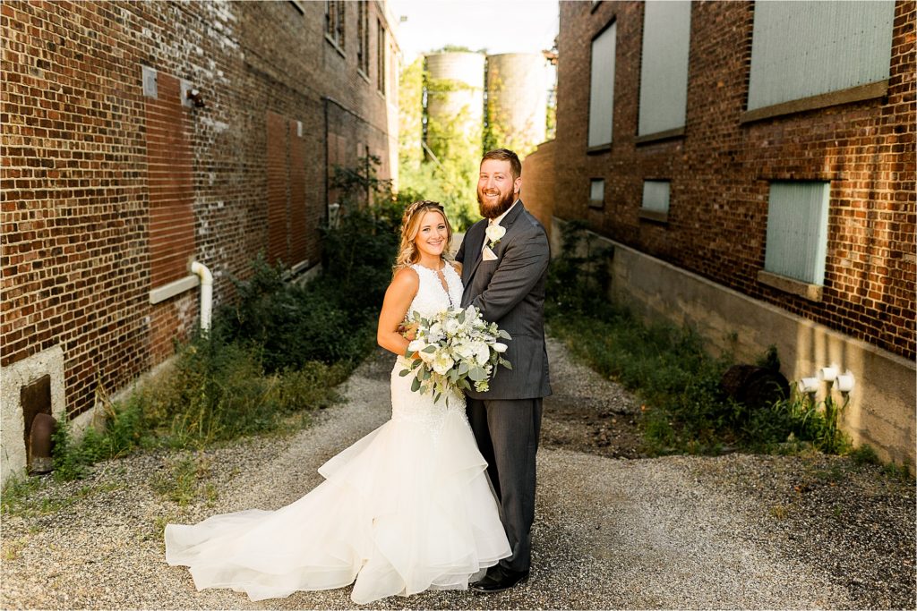 Caitlin and Luke Photography, Peoria Illinois Wedding Photographers, Illinois Wedding Photographers, Venue Chisca Wedding Photos