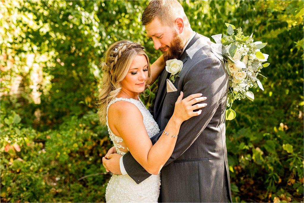 Caitlin and Luke Photography, Peoria Illinois Wedding Photographers, Illinois Wedding Photographers, Venue Chisca Wedding Photos
