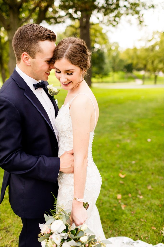 Caitlin and Luke Photography, Bloomington Normal Illinois Wedding Photographers, Illinois Wedding Photographers, Bloomington Country Club Wedding Photos