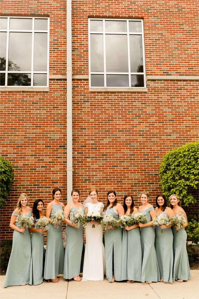 Caitlin and Luke Photography, Chicago IL wedding photographers, Harry Caray's wedding photos, Saint Juliana's Parish wedding photos, Chicago wedding photos, Illinois wedding photographers