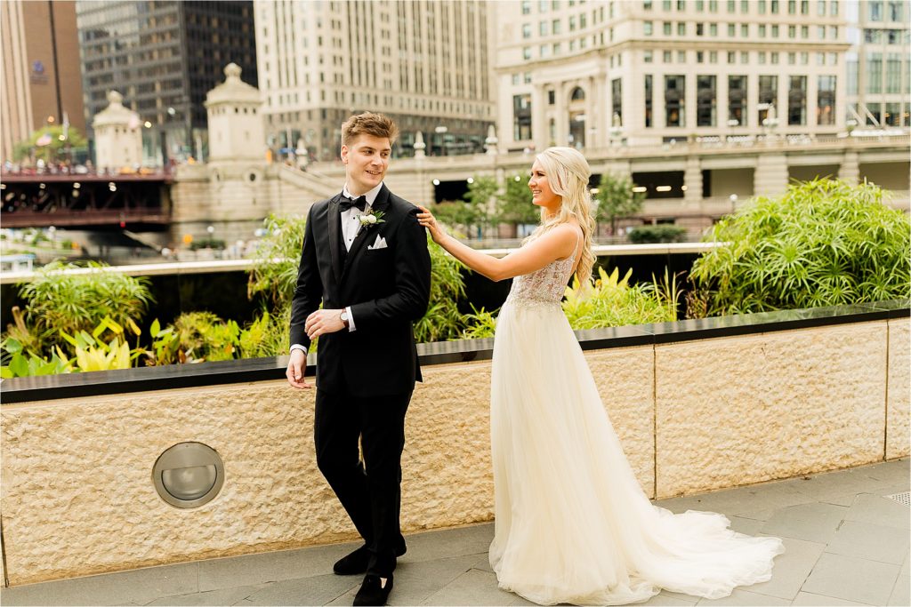Caitlin and Luke Photography, Wyndham Grand Chicago Riverfront Wedding Photos, Chicago Illinois wedding photographers, Chicago IL wedding photos, Illinois wedding photographers