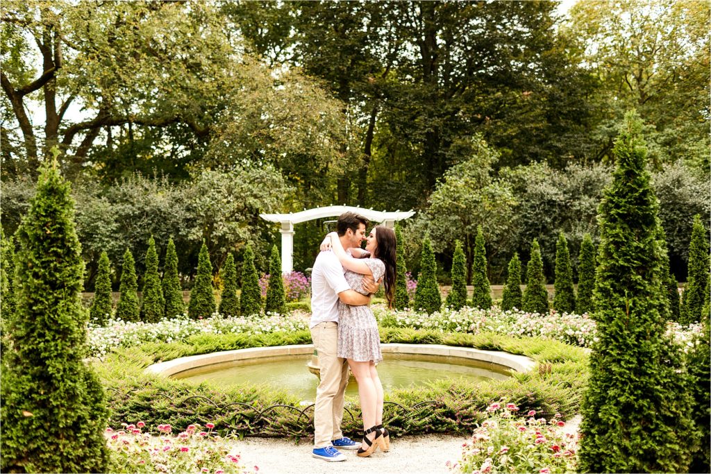 Caitlin and Luke Photography, Newfields: Indianapolis Museum of Art Engagement Session, Indianapolis Engagement, Indianapolis IN Engagement photos, Indianapolis IN Engagement Photos