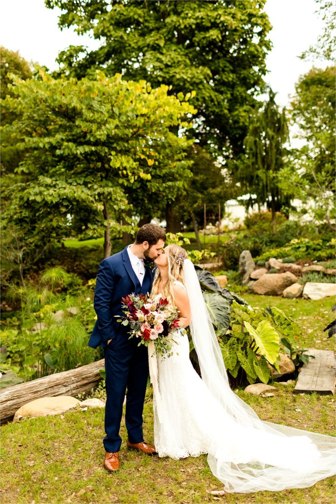 Caitlin and Luke Photography, The Barn at Hornbaker Gardens Wedding Photographers, Princeton, Illinois Wedding Photographers, The Barn at Hornbaker Gardens Wedding Photos