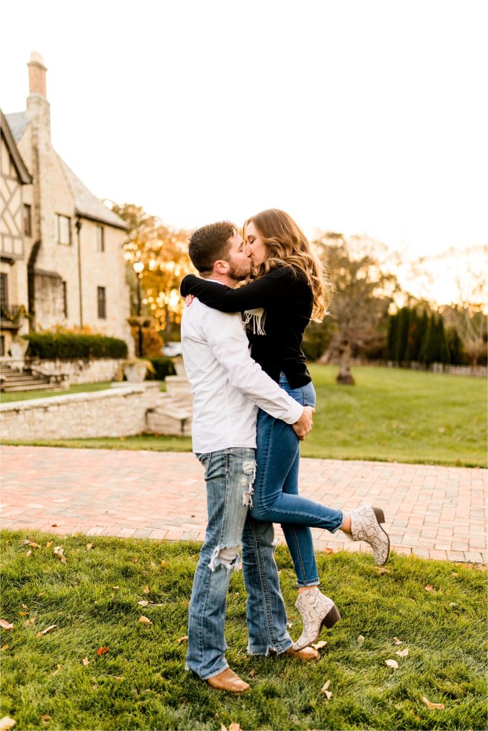 Caitlin-and-Luke-Photography-Illinois-Wedding-Photographer-Bloomington-Normal-Wedding-Photographer-Illinois-Husband-and-Wife-Wedding-Photography-Team_0456-683x1024 How to Take a Good Picture, Simple Tips for Lovely Shots
