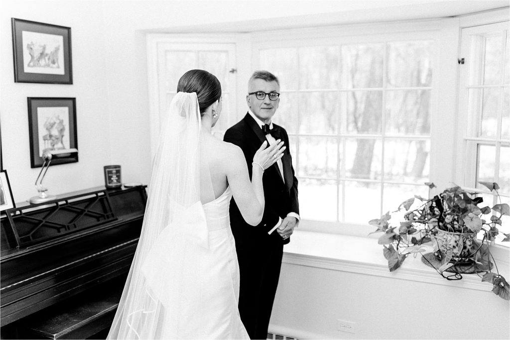 Caitlin and Luke Photography, Ozaukee Country Club Wedding photos, Glendale WI wedding photographers, Wisconsin wedding photographers