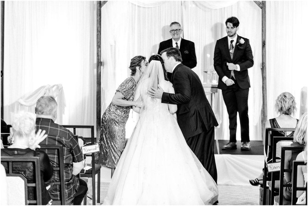 traditional wedding ceremony at Ritz Charles photographed by Caitlin and Luke Photography, Indianapolis wedding photographers, Carmel IN wedding photographers