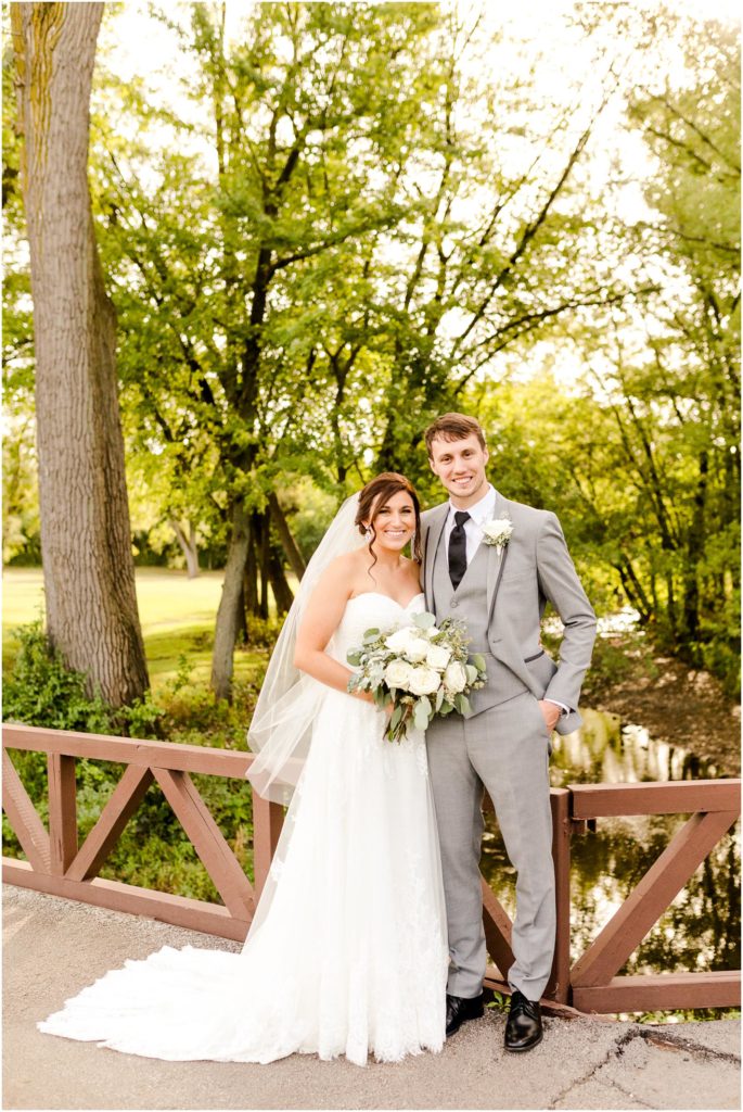 Caitlin and Luke Photography, Idlewild Country Club wedding photos, Flossmoor IL wedding photographers, Bloomington IL wedding photography team
