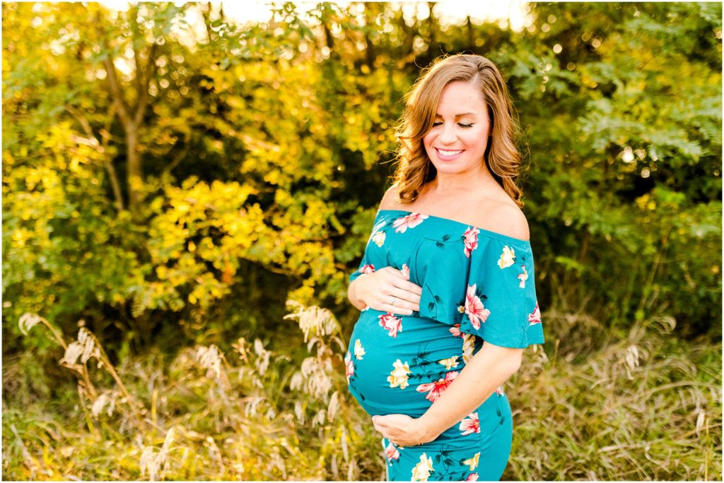 sunset maternity session at Comlara Park with Caitlin and Luke Photography, Bloomington-Normal IL wedding photographers, Illinois maternity photographers, Comlara Park maternity photos