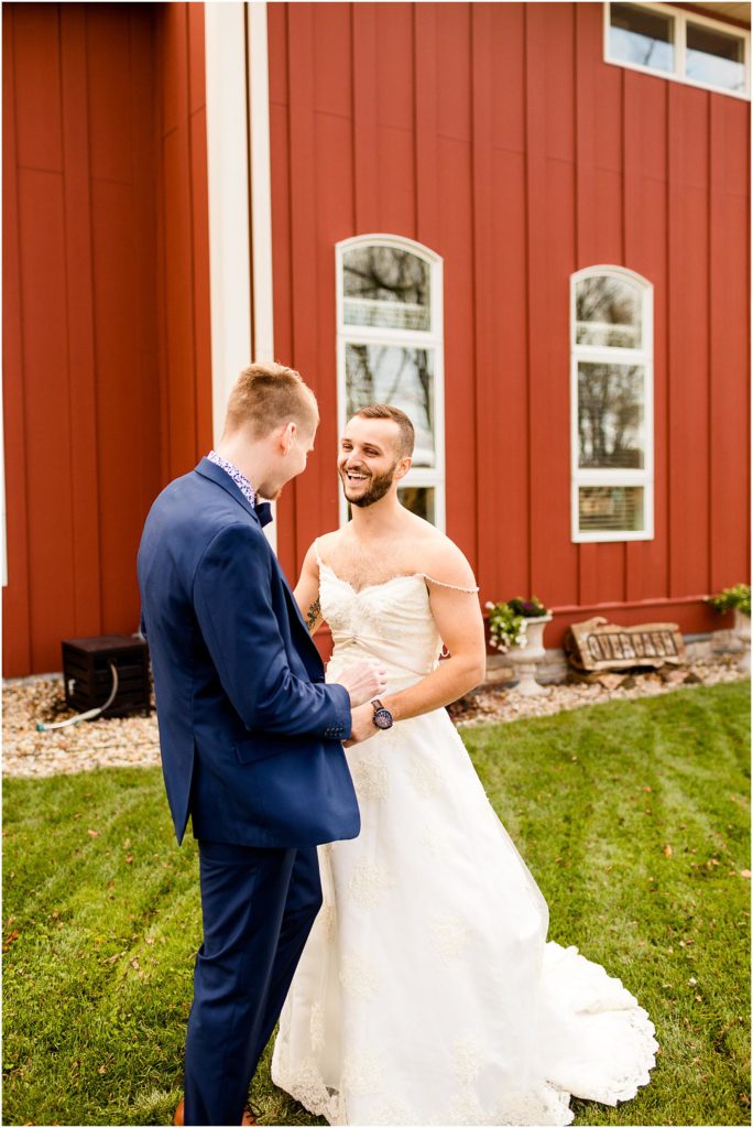 Funny first look at Hunter Creek Farm Wedding in Barrington IL photographed by Caitlin and Luke Photography, IL Wedding photographers, Illinois wedding photographers, Barrington IL Wedding
