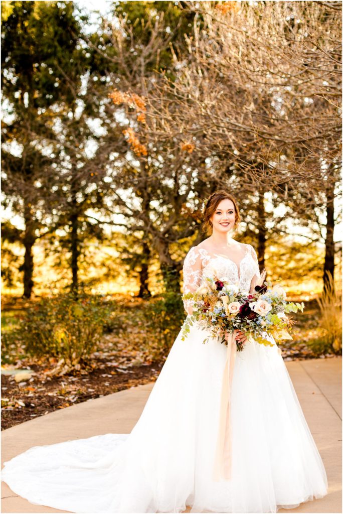 Fall wedding at Pear Tree Estate photographed by Caitlin and Luke Photography, IL wedding photographers, Champaign IL wedding photographers, Illinois wedding photographers