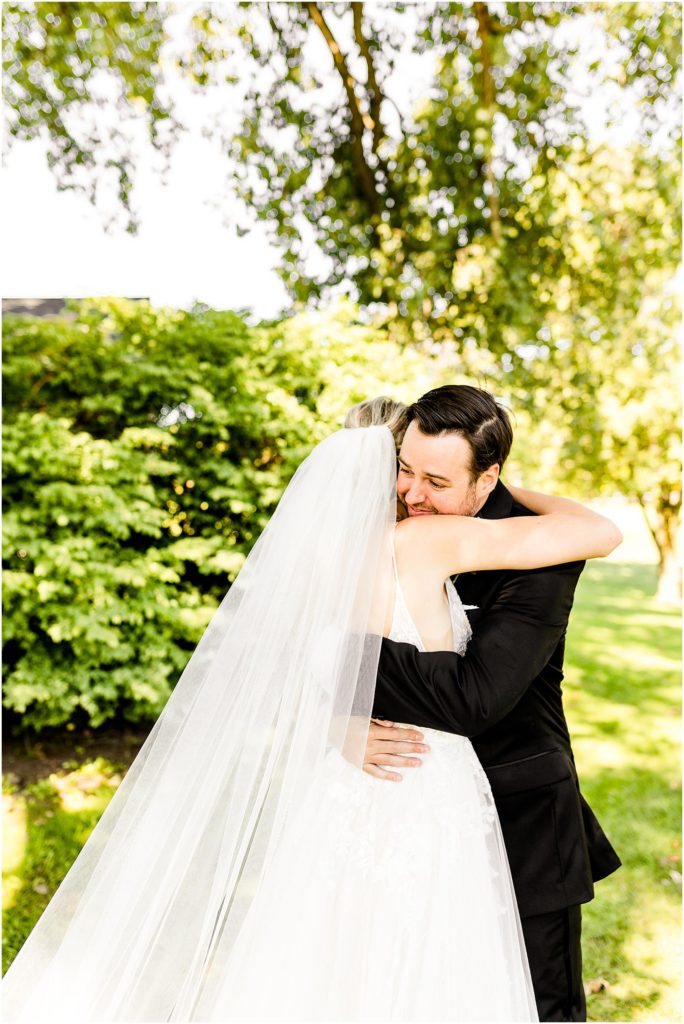 Caitlin and Luke Photography, Bloomington Wedding Photographers, Normal IL Wedding Photographers, Illinois wedding photographers, husband and wife wedding photographers