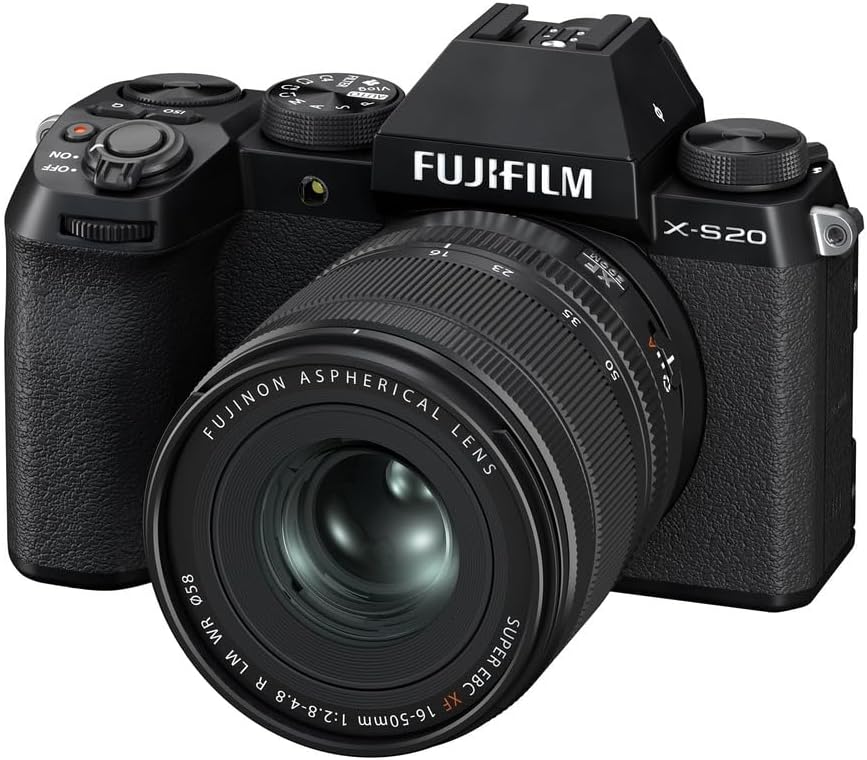 Fujifilm X-S20 mirrorless camera with a Fujinon aspherical lens, a compact and powerful option for wedding photography.